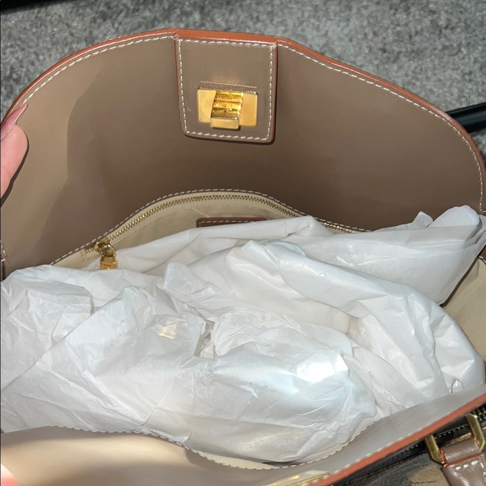 Alviero Martini Brown and Tan Shoulder Bag with Map Design - Picture 4 of 12